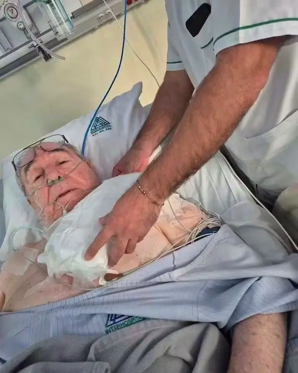 Suspenden audiencia contra Abdalá Bucaram por cuarta vez debido a su estado de salud