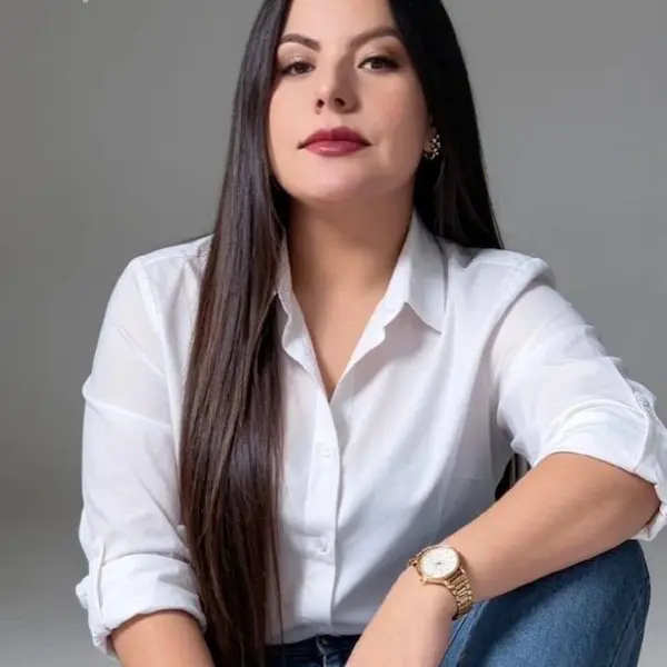 Maritza Oñate también busca la Alcaldía de Alausí