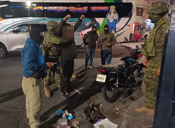 2 detenidos por microtráfico en Riobamba