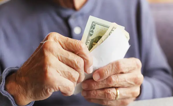 Devolución del IVA para adultos mayores paso a paso